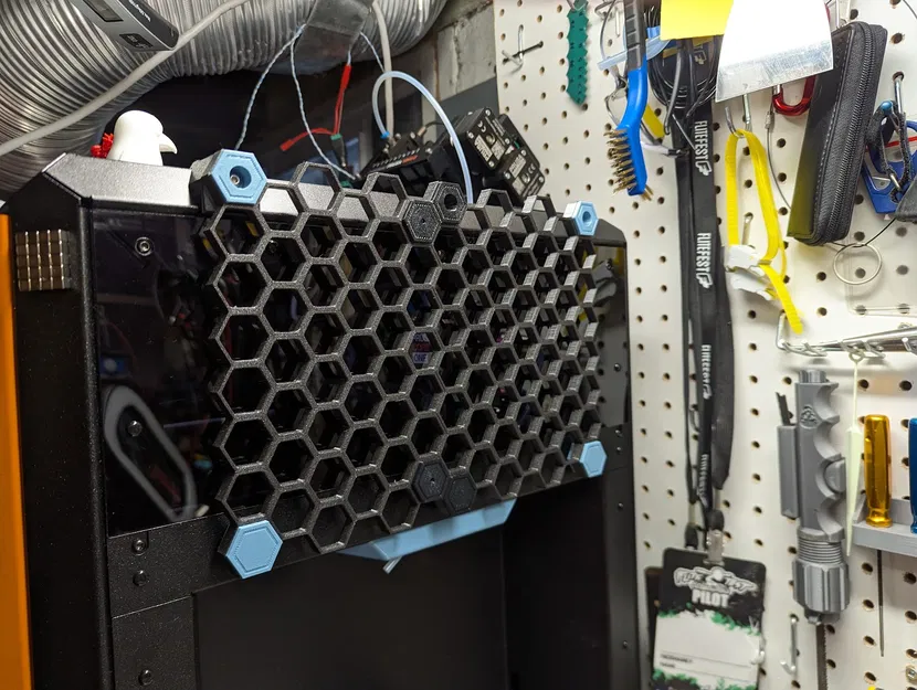 Prusa CORE One Honeycomb Wall (HSW) – Vách tổ ong gắn hông máy - Image 1