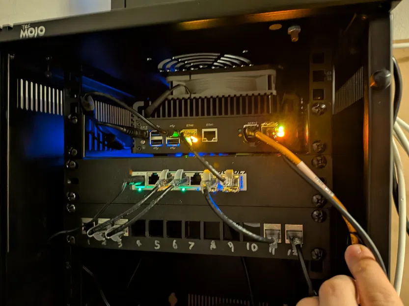 Giá gắn rack 10in cho Sodola SL902-SWTG024AS - Image 1