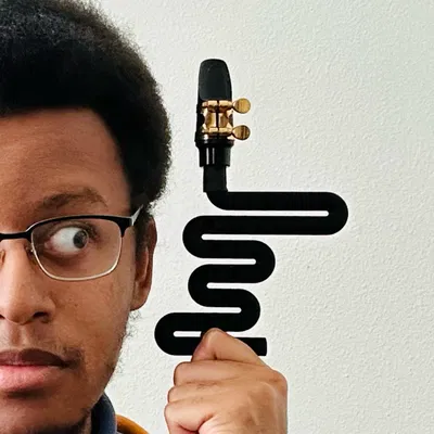 Curvy Clarinet (Clarinet dáng cong)