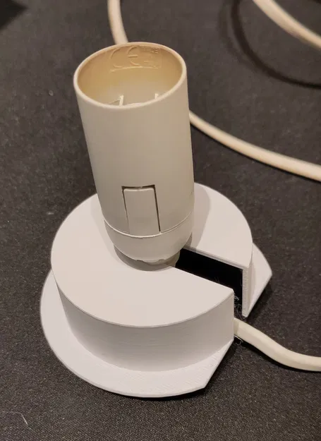 Đui đèn thay thế cho đèn nấm Heico (Heico mushroom lamp holder) - Image 1