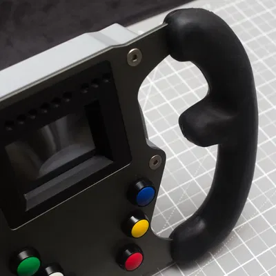 Khuôn tay nắm vô-lăng Formula 4 và bệ dựng khuôn