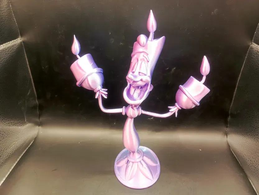 Lumière – Chân nến cuốn hút đầy sức hút - Image 1