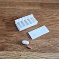 Hộp chia thuốc bỏ túi (Pocket-Sized Pill Organizer) - Thumbnail 2