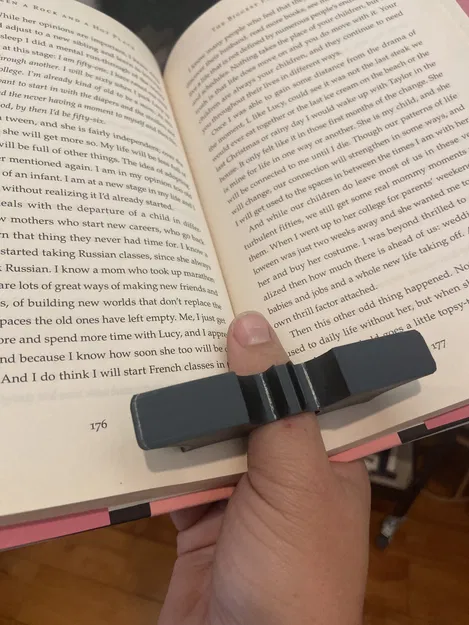 Gác ngón cái giữ sách Batman (Batman book thumb support) - Image 1