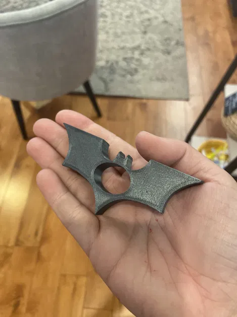 Gác ngón cái giữ sách Batman (Batman book thumb support) - Image 3