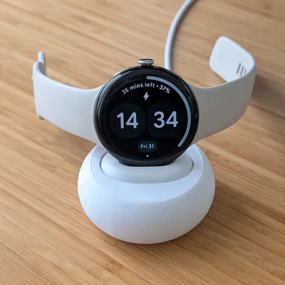 Bộ sạc Pixel Watch 4 kèm cuốn dây (cable winder) gọn gàng