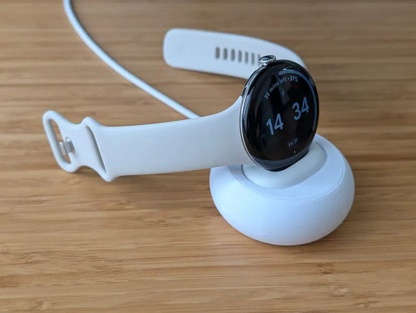 Bộ sạc Pixel Watch 4 kèm cuốn dây (cable winder) gọn gàng - Image 2