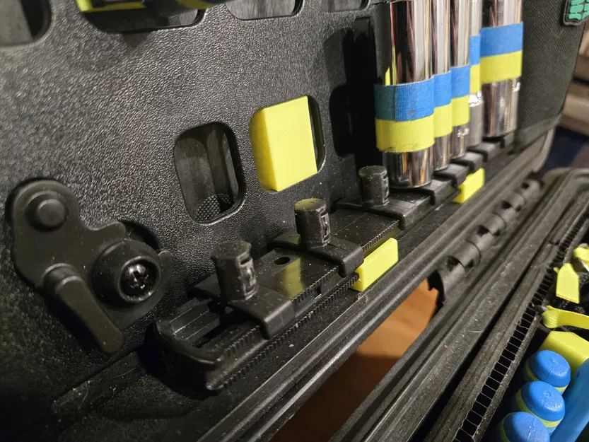 Ngàm gắn Socket Rail cho Pelican Case MOLLE Panel - Image 2