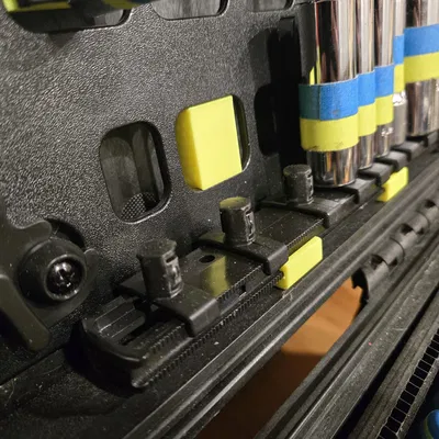 Ngàm gắn Socket Rail cho Pelican Case MOLLE Panel