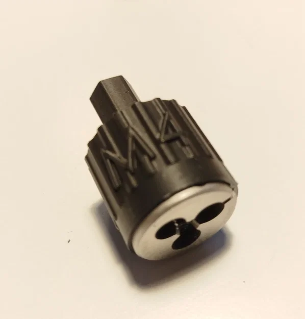 Đồ giữ bàn ren M4 (M4 die holder) - Image 1