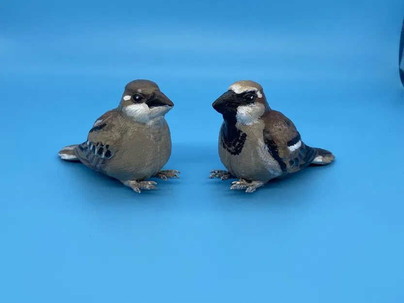 Sitting Sparrow (Tượng chim sẻ ngồi) - Image 1