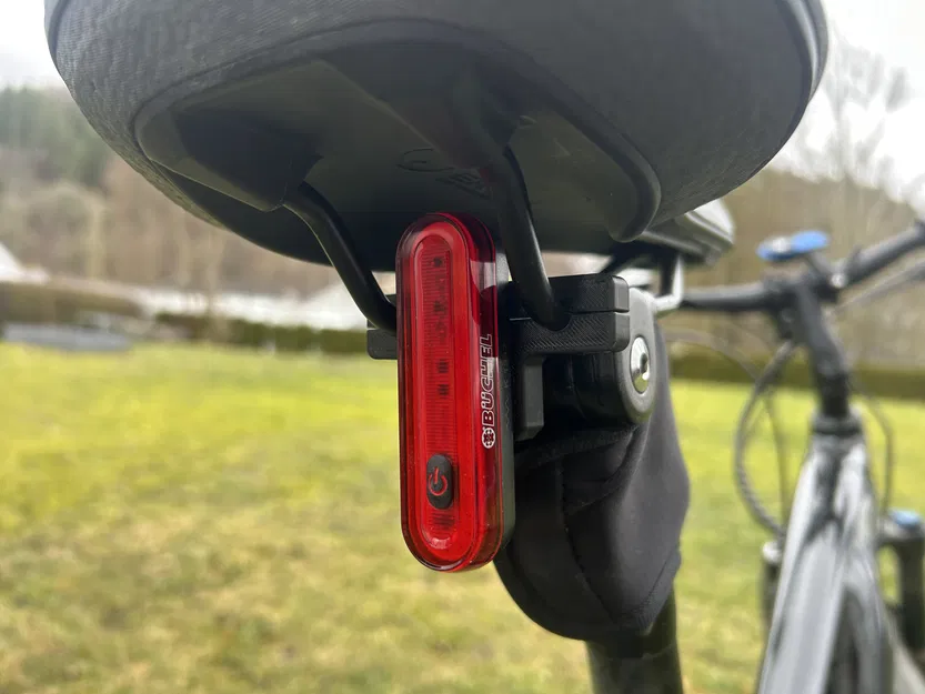 Ngàm gắn đèn hậu Büchel cho yên Ergon – rail 41.9 mm – ngang & dọc - Image 1