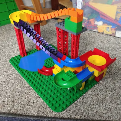 Trụ tương thích Duplo/Hubelino (2x2, cao 8 viên)