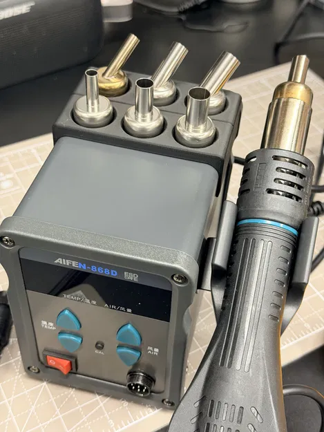 Khay đựng nozzle cho trạm khò AIFEN 868D (snap-fit gắn lên đế) - Image 1