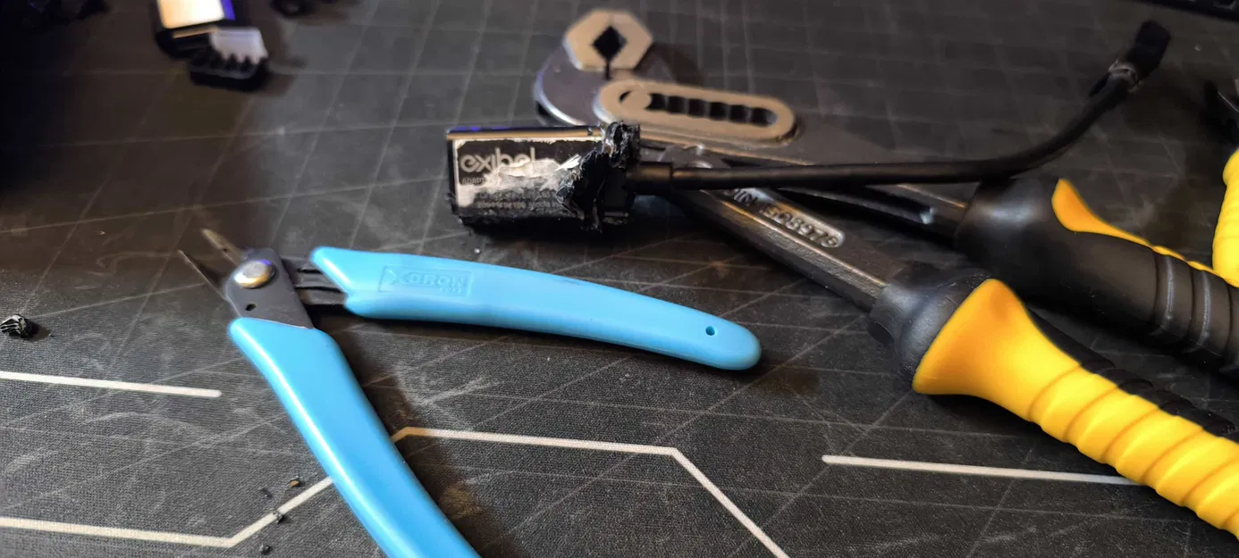 Phanteks Evolv x2 - Mount màn hình Raspberry Pi 5 inch - Image 5