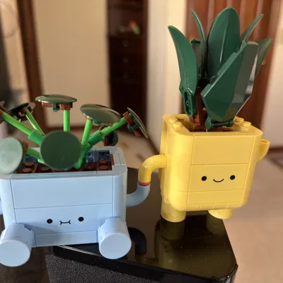 LEGO quên mất chi tiết này. Nhưng mình thì không. (Happy Plants 10349)