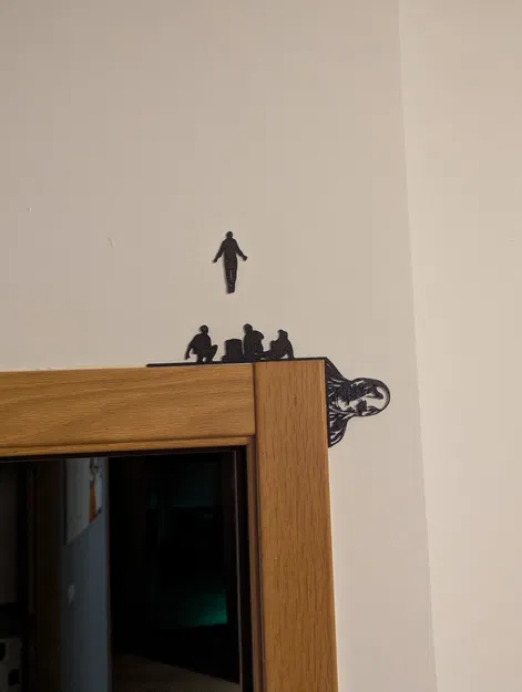 Wallart góc tường Max nghĩa trang & cánh cửa Vecna - Image 4