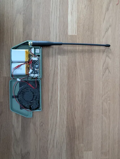 Heltec V4 Slim Ultra GPS: sạc không dây & MagSafe, anten SMA đế rộng - Image 3