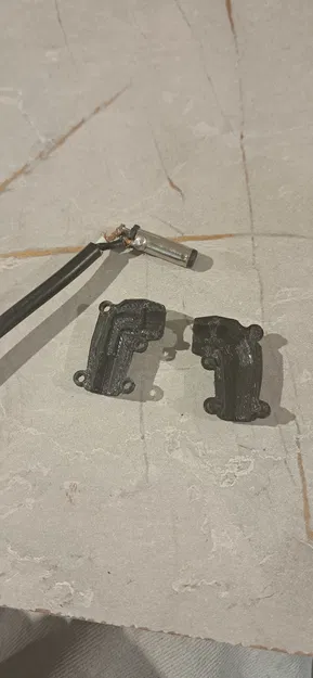 Phụ tùng che chắn đầu ra nguồn adapter laptop (laptop adaptor power output shield) - Image 1