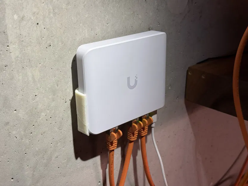 Giá treo tường cho Ubiquiti Flex Mini 2.5G Switch - Image 2