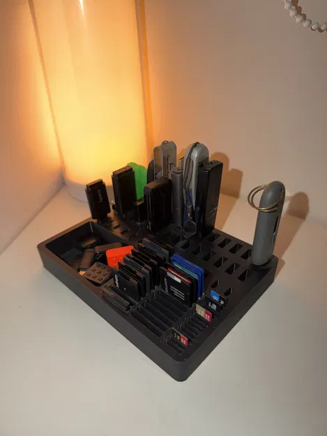 Khay sắp xếp USB/SD để bàn – USB, USB‑C, SD, microSD - Image 1