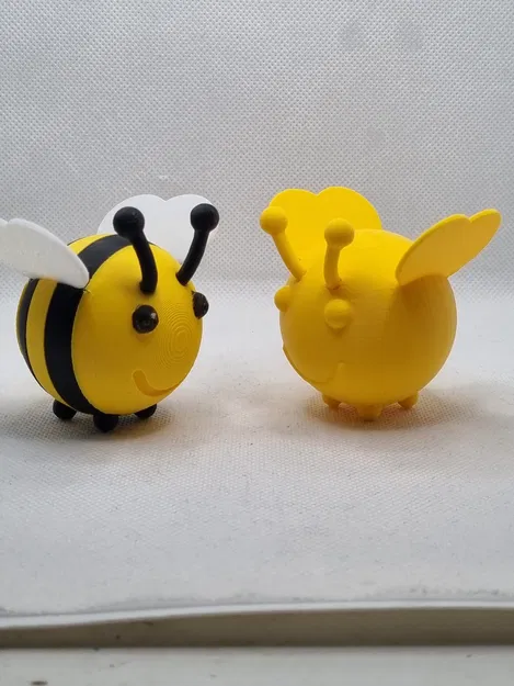 Ong Tròn Xinh Xắn (Nice Round Bee) - Image 1