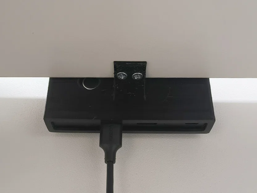 Giá gắn bàn dọc UGREEN US216 (Vertical Desk Mount) - Image 4