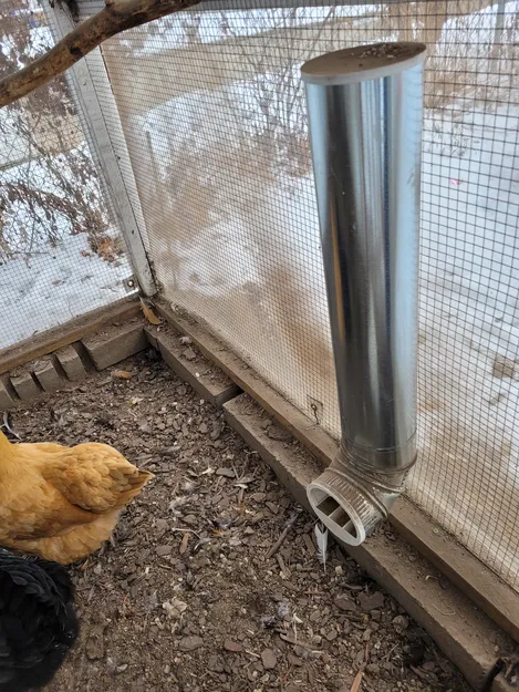 Máng ăn cho gà (Chicken Feeder) - Image 1