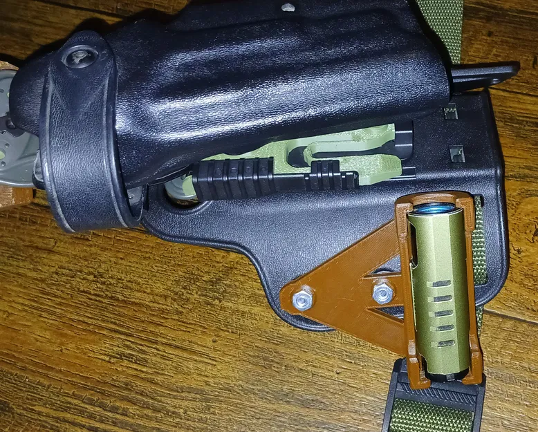 Imalent LD70 Mini Kydex và Molle Mount - Image 9