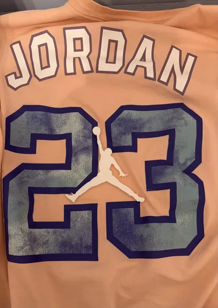 Nike Air Jordan Jumpman in 3D (Tượng Jump Guy) - Image 1