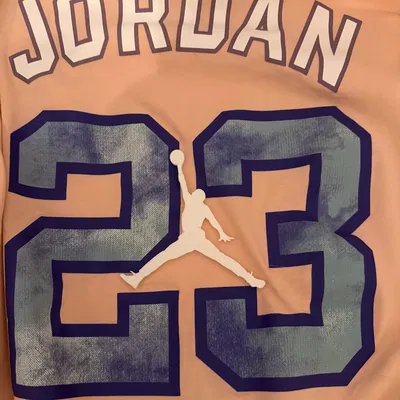 Nike Air Jordan Jumpman in 3D (Tượng Jump Guy)