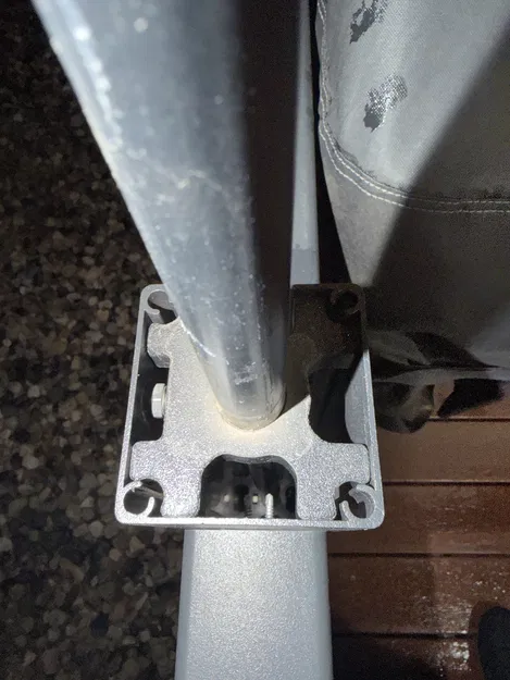 Giá đỡ & nắp gắn dây đèn cho ống black pipe 3/4" - Image 2