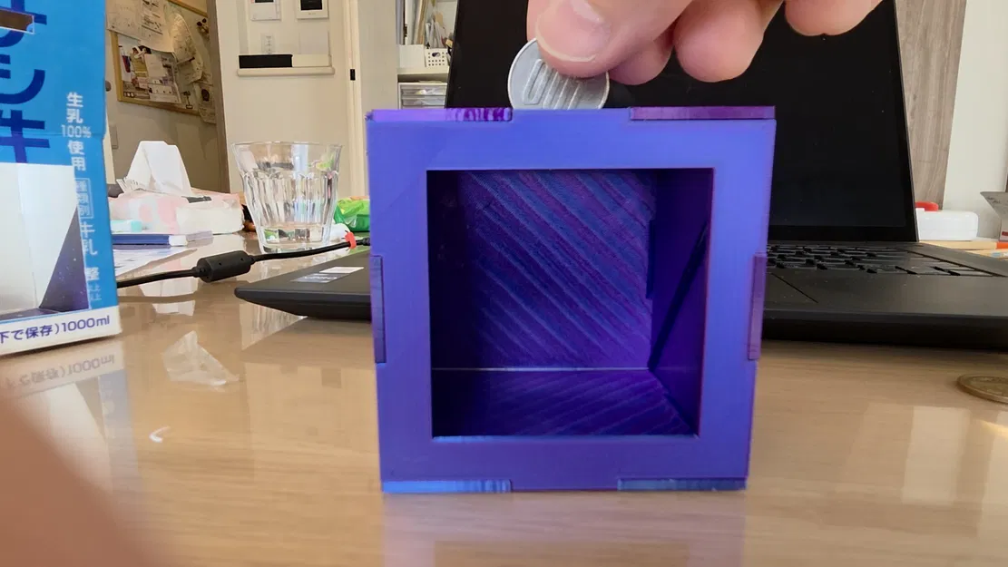 Hộp xu ma thuật (Magic coin box) - Image 1