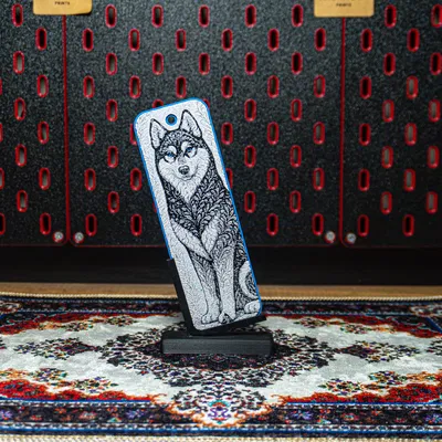 Chó Trang Trí (Husky) - Hueforge Bookmark