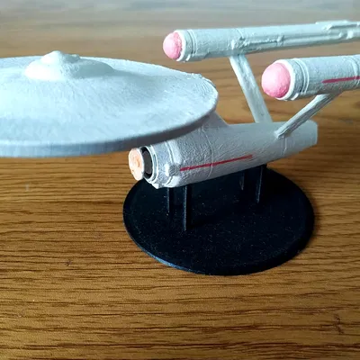 Chân đế đa năng cho Enterprise (Enterprise Universal Stand)