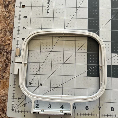 Brother Hoops – Miếng chèn hoop cho máy thêu Brother