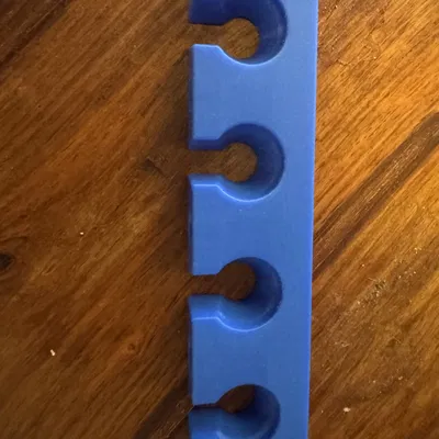 Giá treo tường chắc chắn cho đục (chisel) & tua vít (screwdriver)