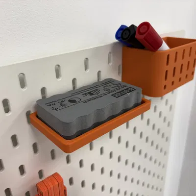 Kệ đỡ gôm nam châm cho bảng trắng gắn Skadis