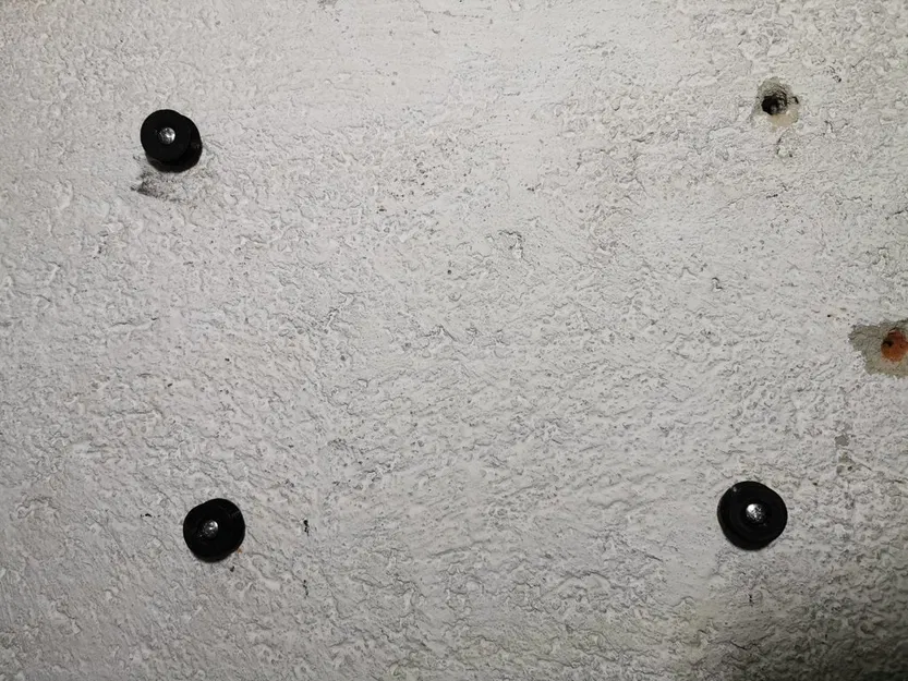 Ngàm treo tường Quicklock cho túi/thùng xe máy - Image 1