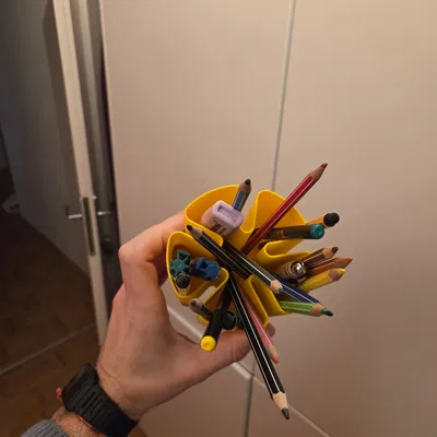 Ống cắm bút hình cỏ ba lá (Shamrock)