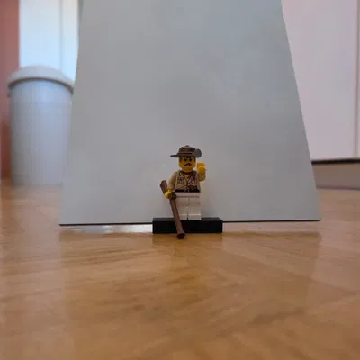 Kệ dựng ảnh kèm ngàm gắn figure LEGO