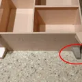 Chân thay thế cho tủ Doll Locker (Replacement Foot for Doll Locker) - Thumbnail 1