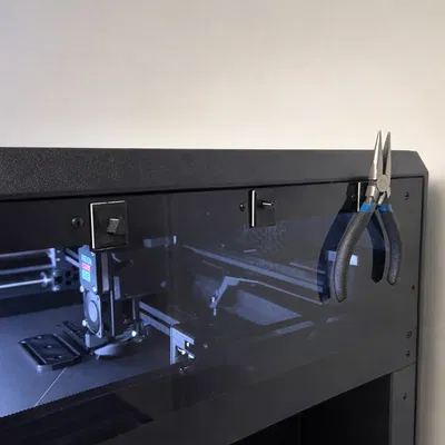 Giá đỡ dụng cụ gắn băng keo (scraper và sidecutters)