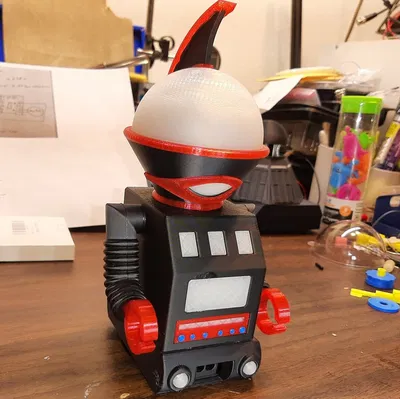 Robot đồ chơi né vật cản, cảm hứng Hunters Moon (Lost in Space)