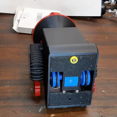 Robot đồ chơi né vật cản, cảm hứng Hunters Moon (Lost in Space)