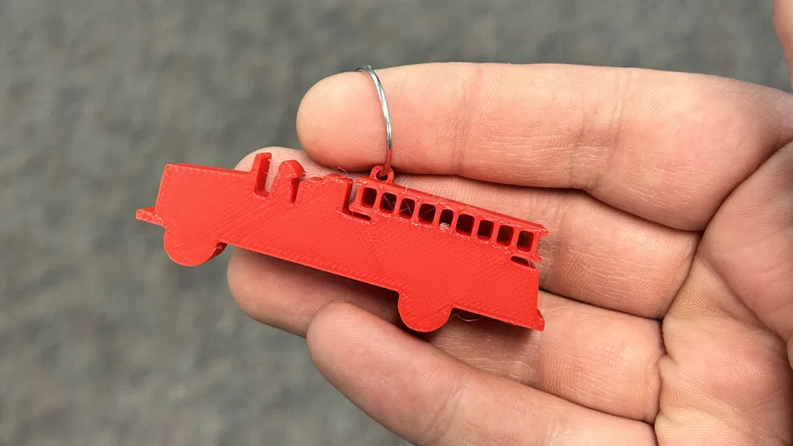 Móc khóa xe cứu hỏa (Firetruck Keychain) - Image 1