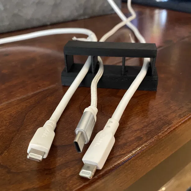 Universal_Cable_Holder – Kẹp giữ dây cáp đa năng - Image 1