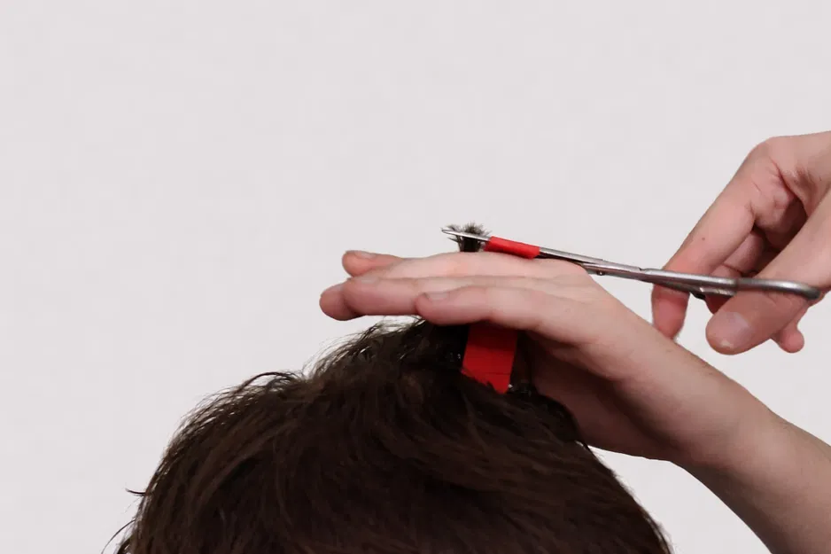 TrimMate – Dụng cụ cắt tóc chuẩn đều đẹp - Image 1