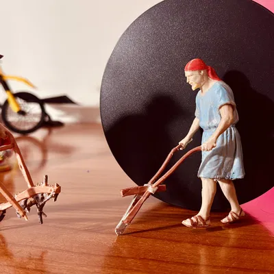 Tượng người nông dân với cái cày v2 cho presepe