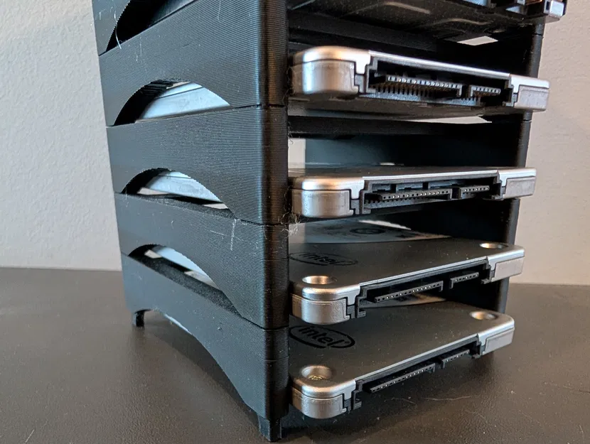 Khay ổ 2.5" SSD/HDD/U2 xếp chồng – tool-less, không cần supports - Image 4